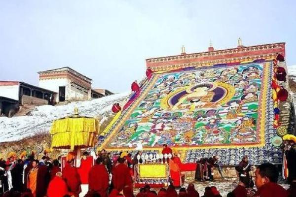 藏族传统节日：多彩习俗与独特风情