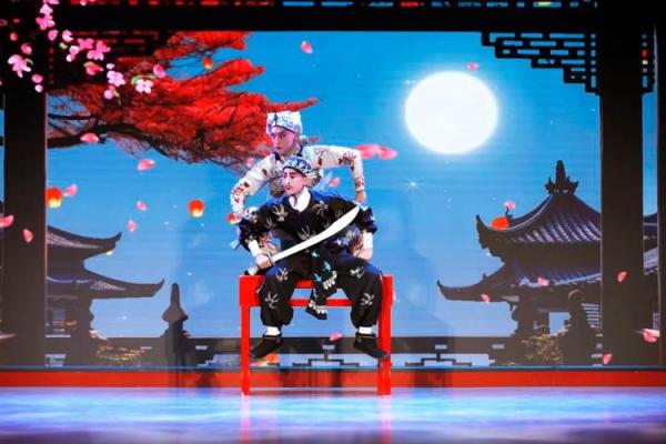 822佳节庆典：传承与创新中的民俗风情展